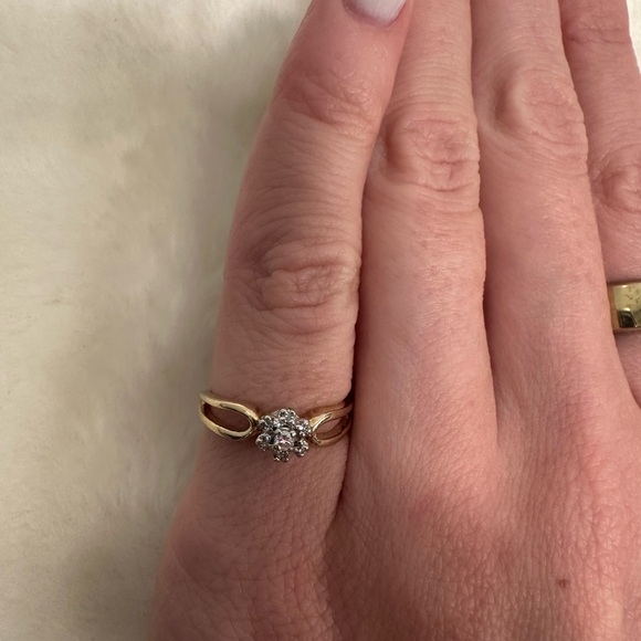 Engagement promise 14k Gold Diamond Ring 1/3 ct natural mined Diamonds size 5 - Picture 9 of 12